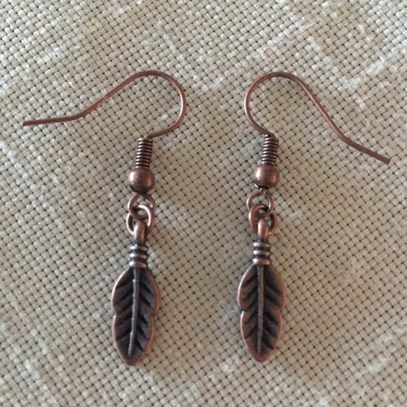 HAND CRAFTED Feather Earrings Silver Brass Gold or Copper Toned - Picture 11 of 11